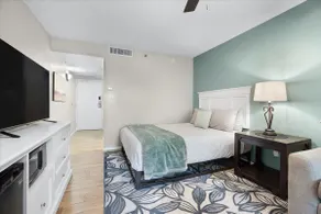 Sage Studio w/Balcony & Exclusive Resort Pool Pass - Image 5