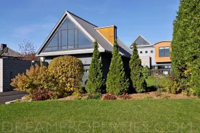 Ultra Modern Designer House - Image 5