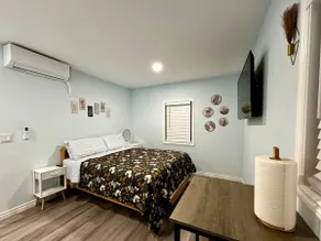 Brand New Beautiful Studio w/ Free Parking - Image 3