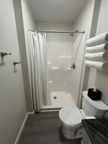 Charming Studio Apartment - Cozy & Convenient! - Image 4