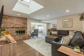 3 bed Home-Large backyard +firepit in Santa Clara! - Image 3