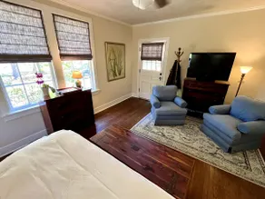 ~Historic Hillstone~ Private Suite - Image 2