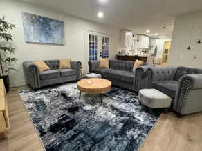 Houston Retreat w/Pool, Game Room | Sleeps 10 - Image 3