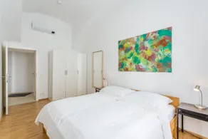 ”Cornelia Street” stylish flat with local flair - Image 3