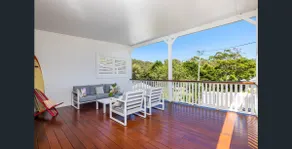 Shoaly House+Cottage-multiple families/weddings - Image 3