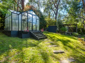 Camellia Grove Retreat - Image 4
