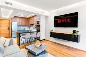 Modern Elegance in City Core - Image 2