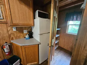 The Nestle Nook cabin 89L - Image 3