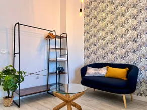 Apartment with Private Rooftop - Image 2