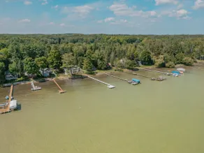 Mullet Lake Getaway | Waterfront - Image 2