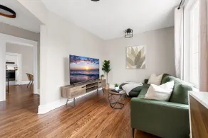 Trendy Downtown Loft Close to Food, Wine & Falls! - Image 3