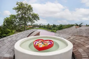 Jungle View Villa with Rooftop Pool & Red Room - Image 4