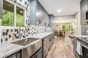 Big Red! HOT TUB, 4 BED - Castle view - Image 4