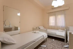 Central Mytilene City-View Apartment for 7 - Image 2