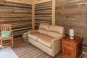 Lakeside Retreat - Image 3