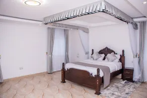 ORANA Luxury Palace - Image 5