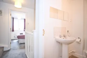 St Kats Mews 4 bed with parking - Image 5