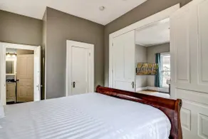 Downtown Retreat Near Mayo &UWEC - Image 2