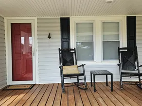 Charming 2-bedroom Farmhouse with a View - Image 4