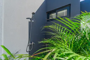 Cozy 2-BR Penthouse with Private Rooftop Terrace - Image 5