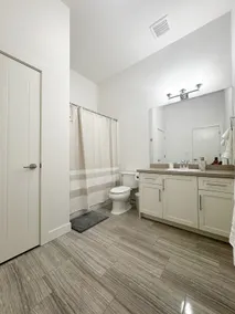 Modern 2-Bedrm Suite in Kamloops - Image 3