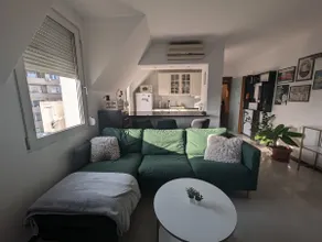 Cozy attic with city view - Image 4