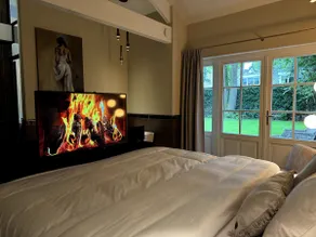 Berg en Bos Suite met luxe jacuzzi - Image 4