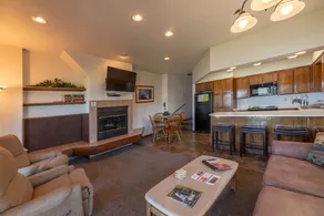 1 Bedroom - Mountain View - Image 4