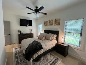 The Crepe Myrtle Cottage - Image 4