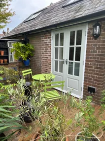 The Old Bike Shed - Image 3