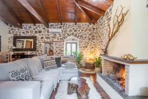 Stirida Stone House - Image 2