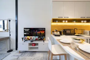 Spacious Exceptional Studio in Heart of Dubai - Image 3