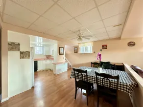 Bright Private Spacious Unit with FREE Parking - Image 4