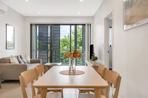 Leafy view| Free Parking| 4 mins to DFO Homebush - Image 3