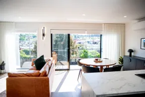 Patrick Street Townhouse - Image 5