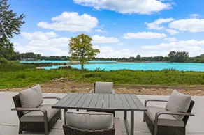 Stylish Lake Shetek Escape - Image 4