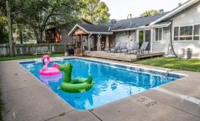 Spring Lake Paradise Pool Home w/Sauna, Cable, Bar - Image 4