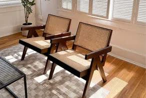 Modern Comfort in Downtown Views - Image 4