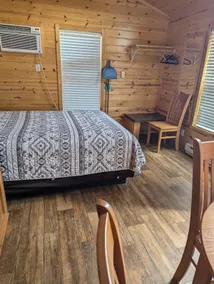 Fireside Cabin DC6 - Image 3