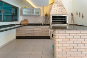 Comfort and Leisure House - OP165A - Image 5