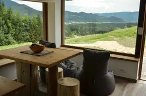 Lukez plac house by the forest - Image 3