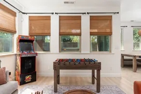 Cozy Getaway– King Suite, Mini Golf, Arcade, Quiet - Image 2