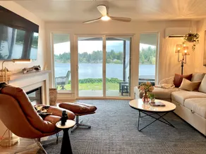 Luxe Lakeside Retreat- Hot Tub S'mores Watersports - Image 2