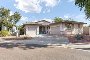 Sleeps 8: South Mtn home near airport and venues! - Image 2