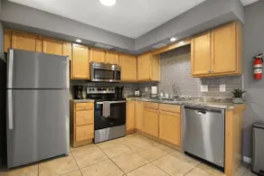 Classy Apartment near Golf Course & Shopping - Image 3