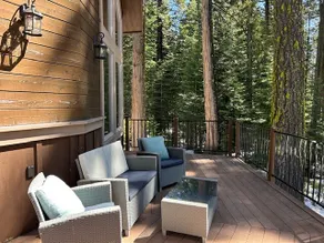 Fall Foliage Getaway • Cozy Cabin Retreat - Image 4