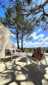 La canopée, Bastide sur les hauteurs de Lourmarin - Image 2