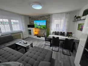 Exclusive and bright apartment in the centre - Image 3