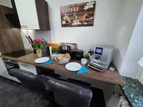 Exclusive and bright apartment in the centre - Image 5