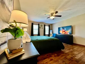 Beautiful home in West Chester - Image 4